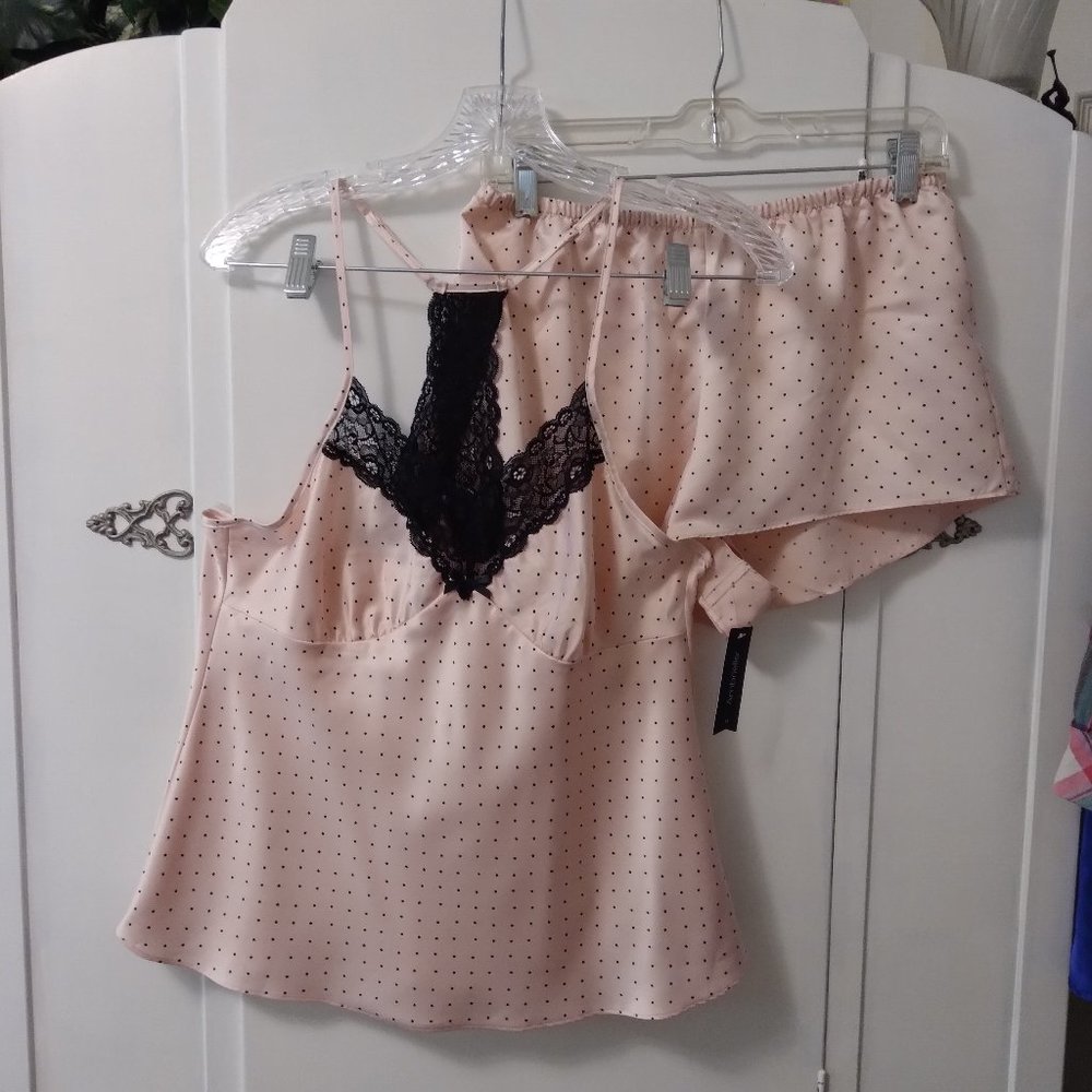 Ambrielle Pink and Black Stars Pajama Set